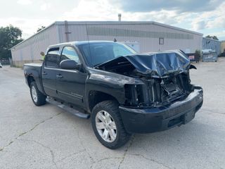 2009 Chevrolet Silverado 1500 LT - Exterior Front Right Corner Image